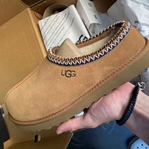 UGG Tasman Slipper Chestnut